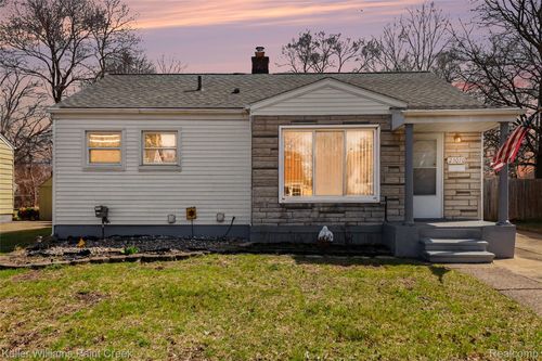 23070 Rosewood St, Oak Park, MI, 48237-2230 | Card Image