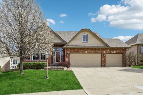 3505 154th St, Urbandale, IA, 50323-1931 | Card Image