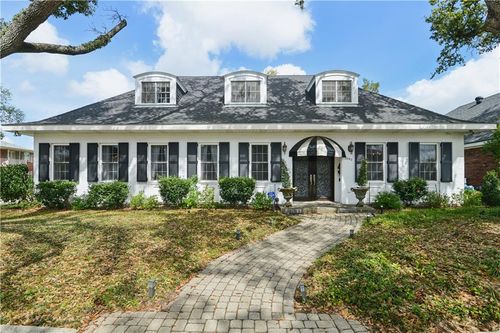 5545 Jacquelyn Ct, New Orleans, LA, 70124-1046 | Card Image