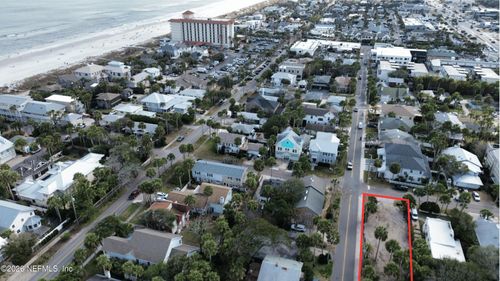 301 2nd St, Atlantic Beach, FL, 32233-5229 | Card Image