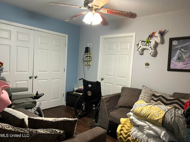 bedroom4 | Image 10