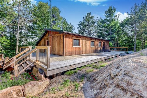 111 Gazelle Trail, Apsley, ON, K0L1A0 | Card Image