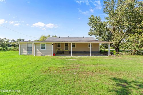 3795 Rouse Loop Rd, La Grange, NC, 28551-8811 | Card Image