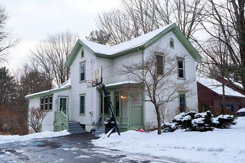 53 E Center St, Leeds, MA, 01053-9716 | Card Image