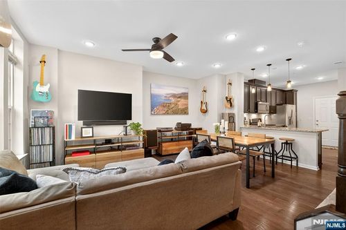213 Wesmont Dr, Wood Ridge, NJ, 07075-2154 | Card Image