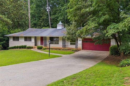 165 W Spalding Dr, Sandy Springs, GA, 30328-1947 | Card Image