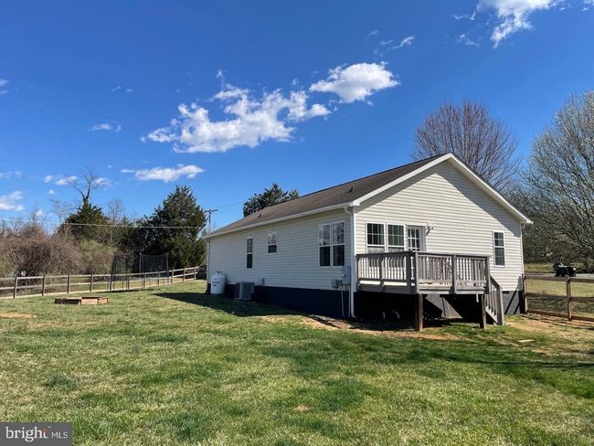 18393 Gaskins Ln, House other with 3 bedrooms, 2 bathrooms and null parking in JEFFERSONTON VA | Image 5