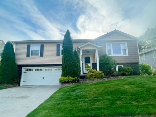 3203 Parker Dr, Valparaiso, IN, 46383 | Card Image