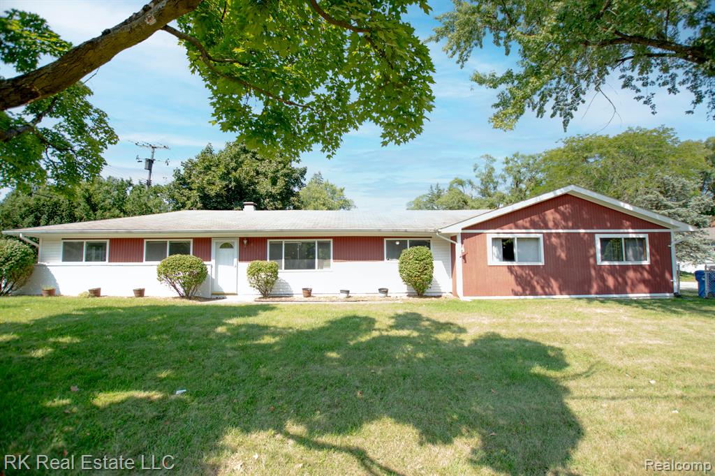 Manson Dr, Waterford, MI 48329 #1