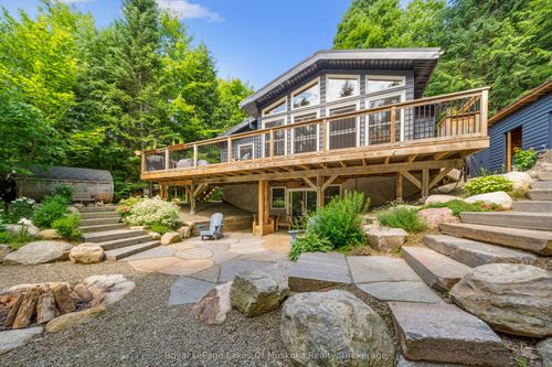 1315 Wolf Circle, Algonquin Highlands, ON, P0A1E0 | Card Image