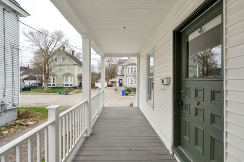 20 Richmond St, Dover, NH, 03820-3607 | Card Image
