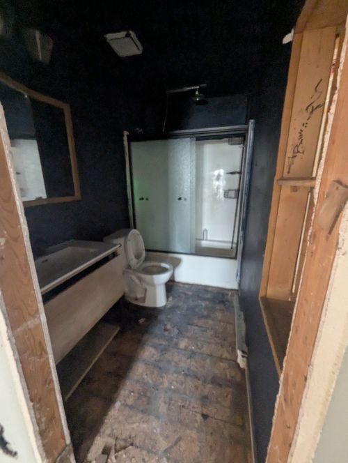 20 Academy St, GERMAN VALLEY, IL, 61039-9505 | Card Image