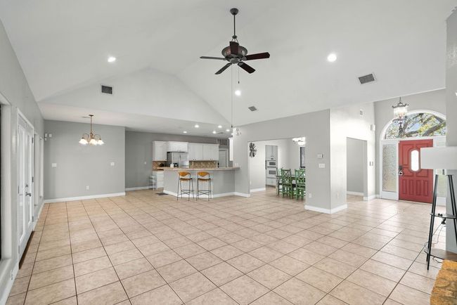 2214 N Mccampbell St, House other with 3 bedrooms, 3 bathrooms and null parking in Aransas Pass TX | Image 8