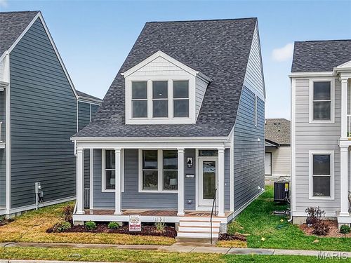 2917 Memphis St, Saint Charles, MO, 63301-8427 | Card Image