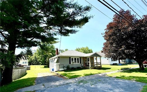 160 Rowley St, Gouverneur, NY, 13642-1219 | Card Image