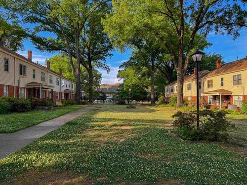 2-2991 Walnut Grove Rd, Memphis, TN, 38111-3561 | Card Image