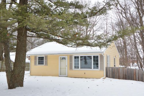 9247 Oakland Dr, Portage, MI, 49024-6003 | Card Image