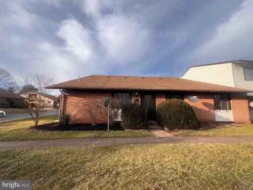 4129 Meadowland Ct, CHANTILLY, VA, 20151-3503 | Card Image