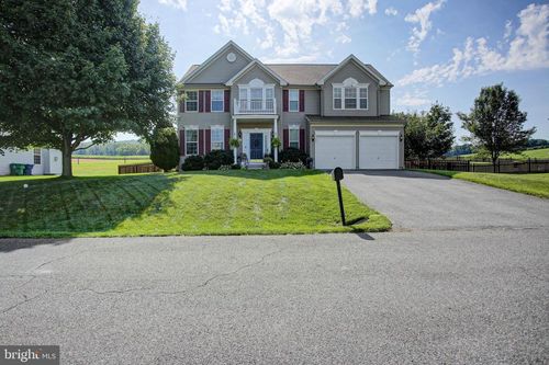 2932 Constellation Dr, Chambersburg, PA, 17202-7069 | Card Image