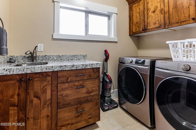 10352 N Sightline Cir, House other with 4 bedrooms, 4 bathrooms and null parking in Hideout UT | Image 24