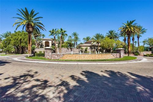 823-2050 W Warm Springs Rd, Henderson, NV, 89014-5524 | Card Image
