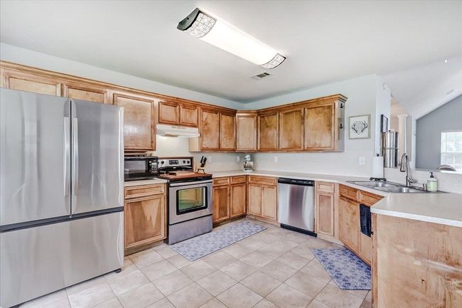 13474 Shellhammer Rd, House other with 3 bedrooms, 2 bathrooms and null parking in Winnie TX | Image 10