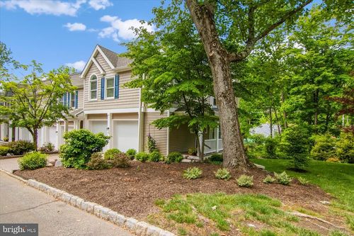 23 Rock Creek Woods Dr, Lambertville, NJ, 08530-1111 | Card Image