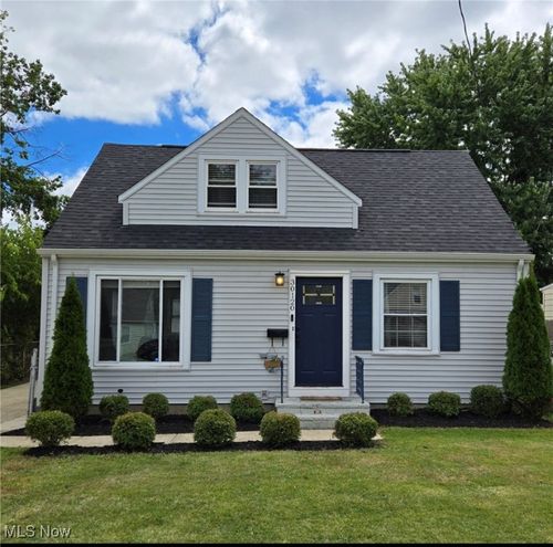 30120 Phillips Ave, Wickliffe, OH, 44092-1710 | Card Image