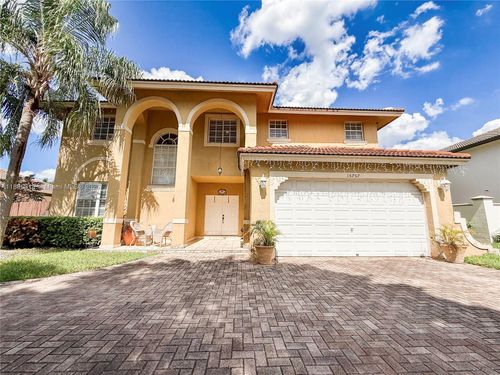 15757 Sw 102nd St, Miami, FL, 33196-5420 | Card Image