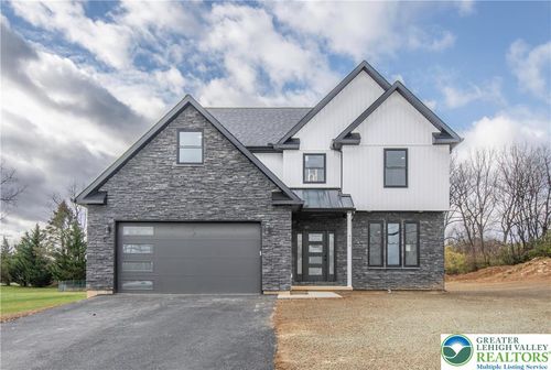 4579 Quarry St, WHITEHALL, PA, 18052-1911 | Card Image