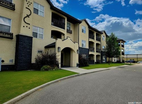 216-211 Ledingham St, Saskatoon, SK, S7V0C5 | Card Image
