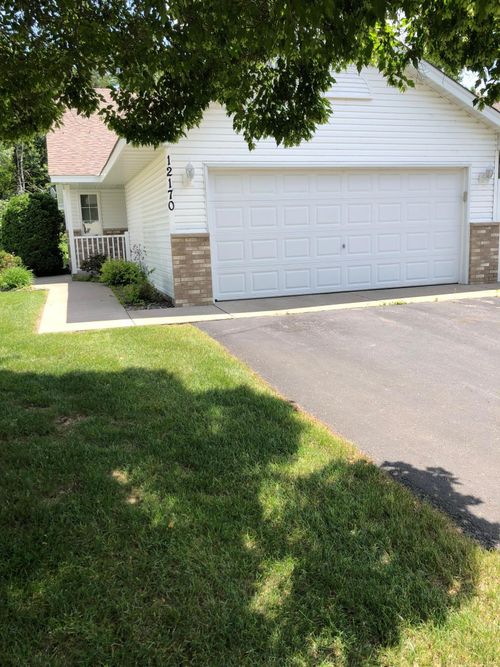 12170 Hillcrest Ct Se, Becker, MN, 55308-8802 | Card Image