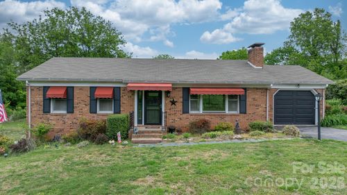 475 Hendren Rd, Moravian Falls, NC, 28654-9135 | Card Image