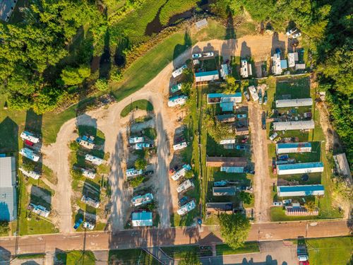 903 S Beech St, Winnsboro, TX, 75494-3701 | Card Image