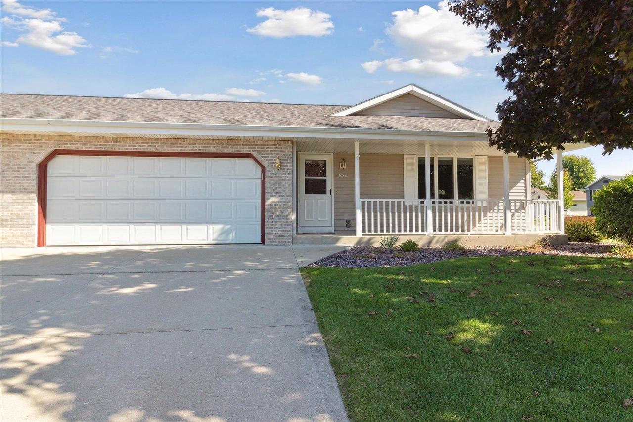 Littlefield Dr, Janesville, WI 53546