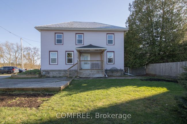 8 Laura St, House other with 5 bedrooms, 3 bathrooms and 4 parking in Lyn ON | Image 47