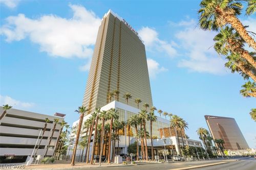 3921-2000 N Fashion Show Dr, Las Vegas, NV, 89109-1607 | Card Image