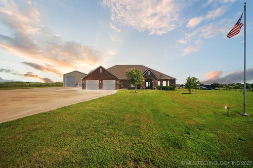 21 E 171st St S, Glenpool, OK, 74033-5255 | Card Image