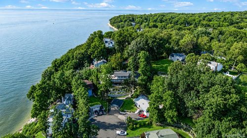 26 Argyle Dr, Northport, NY, 11768-1004 | Card Image
