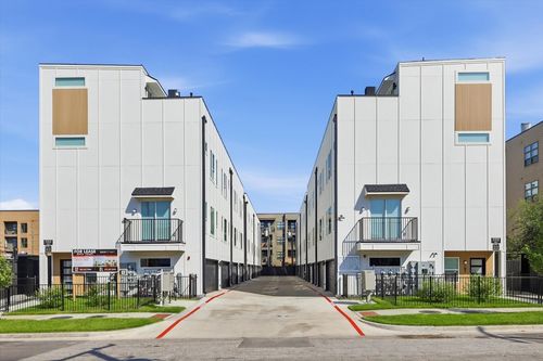 302-4315 San Jacinto St, Dallas, TX, 75204-5072 | Card Image