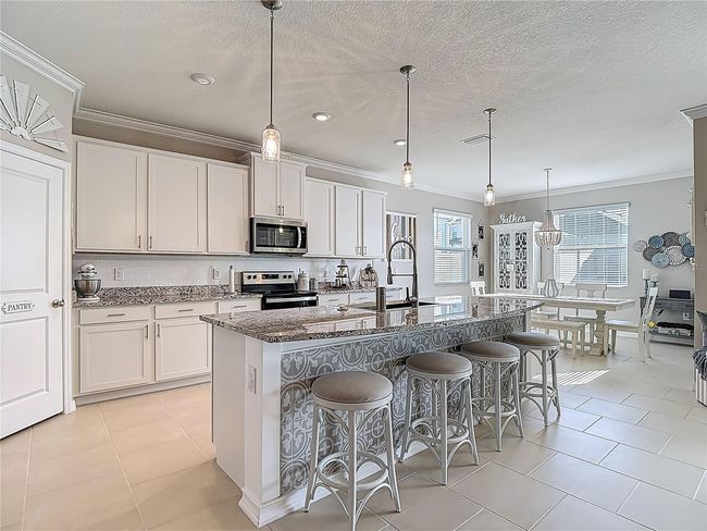 Kitchen - Dining Room | Image 15