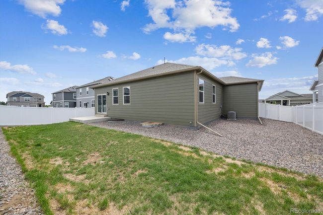 1572 Illingworth Dr, House other with 3 bedrooms, 2 bathrooms and 3 parking in Windsor CO | Image 24