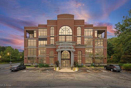 ste-201-822 Kumho Dr, Fairlawn, OH, 44333-9298 | Card Image