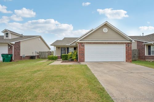 10 Fairlane Pl, Sapulpa, OK, 74066-7085 | Card Image