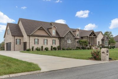 226 Hills Dr, House other with 3 bedrooms, 3 bathrooms and 3 parking in Hillsboro TN | Image 2