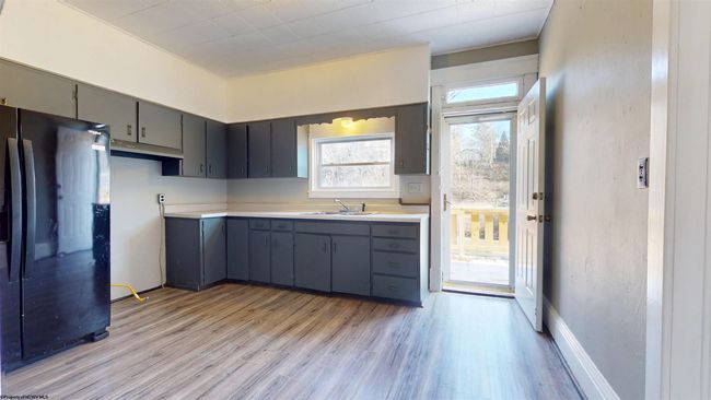 213 Park Dr, House other with 4 bedrooms, 1 bathrooms and null parking in Mannington WV | Image 15