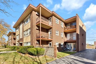 108 - 3151 N Paris Avenue, Condo with 2 bedrooms, 1 bathrooms and 1 parking in River Grove IL | Image 3