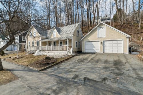 37 South St, Woodstock, VT, 05091-1211 | Card Image