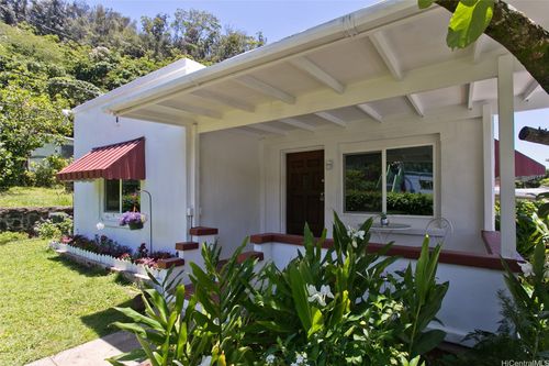 1654 Mahani Loop, Honolulu, HI, 96819-2830 | Card Image