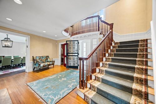 58 Beverly Rd, Great Neck, NY, 11021-1445 | Card Image